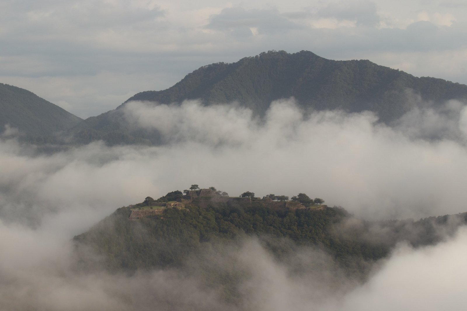 J&rsquo;ai rêvé du Japon — chateau dans les nuages